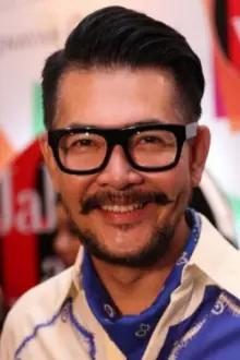 Ferry Salim como: Pak Tio Yohanes