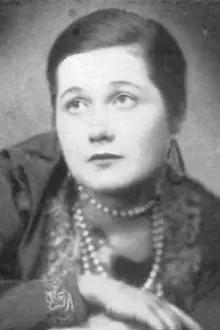 Erzsi Somogyi como: Szabó's wife