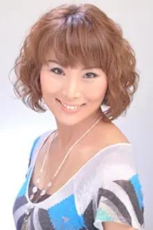 Miho Yamada como: Mademoiselle (voice)