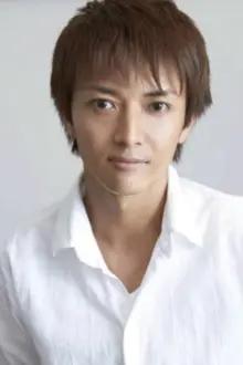 Ryoji Morimoto como: Hajime Aikawa / Kamen Rider Chalice