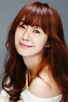 Myung Se-bin como: Eun-hye
