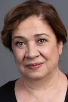 Tülay Bursa como: Yazarın Karısı