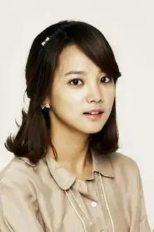 Yoon Seung-ah como: Chae Gyeong-hee