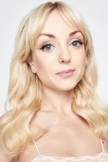 Helen George como: Miss Shelly