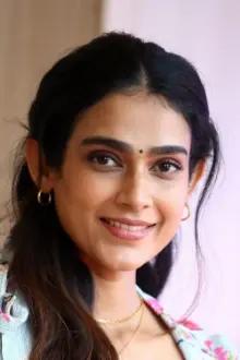 Aakanksha Singh como: Sana