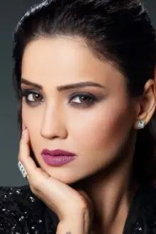 Adaa Khan como: Princess Amrit Kaur Sodhi Malik