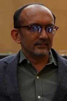 Chirag Vohra como: Gupta