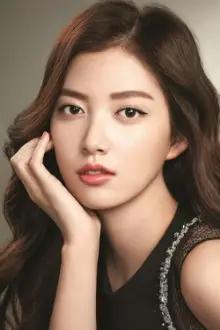 Im Joo-eun como: Yoon Ha-na