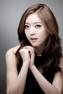 Cho Ja-young como: Gong Sun-hye