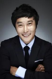 Kim Byung-man como: Lee Deok Soo