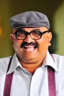 Sihi Kahi Chandru como: Suma's uncle