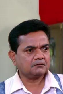 Vijay Chavan como: Havaldar Sakharam