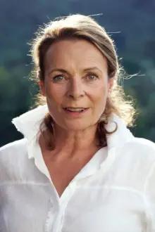 Susanne Czepl como: Karin Kirsch