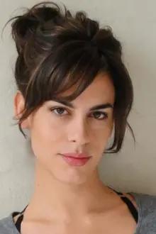 Luisa Micheletti como: Julia
