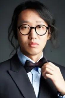 Kim Kyung-Jin como: Jun U's Manager