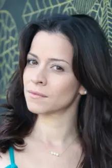 Jazmin Caratini como: Mariana