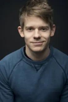 Andrew Keenan-Bolger como: Chip (voice) (archive sound)