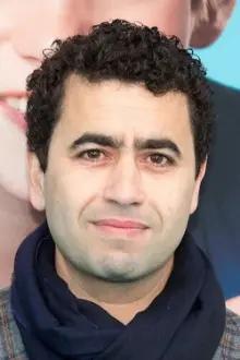 Yahya Gaier como: Fouad