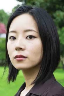 Ayaka Onishi como: Chieko