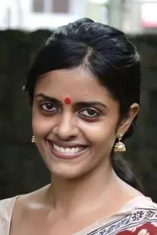 Kani Kusruti como: Clara