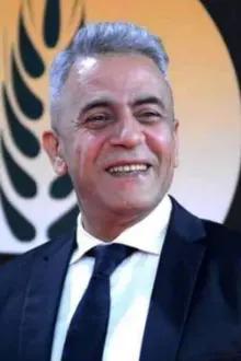 Sabry Fawaz como: حسن
