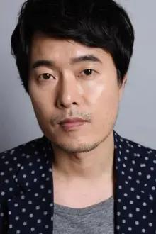 Jung Seung-kil como: Park Hee-jin