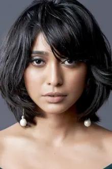 Sayani Gupta como: Asha