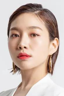 Choi Hee-seo como: Im Cheong-A