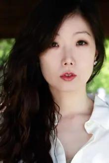 Christina July Kim como: Jiyoung