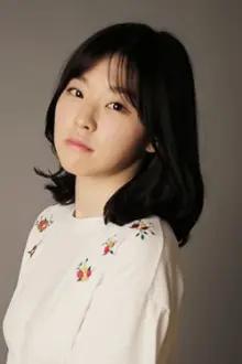 Lee Min-ji como: Park Mi-jung