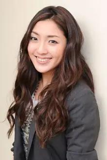 Ayane Nagabuchi como: Kanae Kikuchi