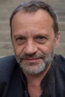 Éric Herson-Macarel como: François (voice)