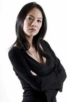 Debby Yang como: Pao-li's mom