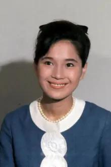 Michiko Hayashi como: Kinuyo Saotome