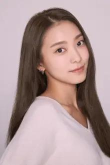 Yoon Bo-ra como: Gyeong-joo