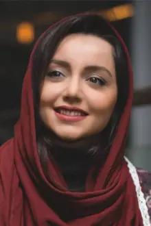 Nazanin Bayati como: Ghazal