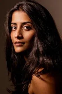 Anula Navlekar como: Akshata