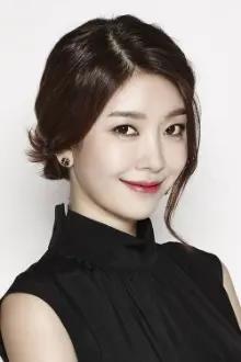 Jang Joon-Yoo como: Lee Ji Hyun