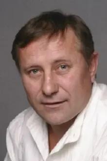 Sergey Shekhovtsov como: отец Зины