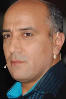 Hassan El Fad como: Mr. Hazan