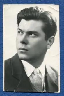 Eduard Bredun como: Senka-Moroz