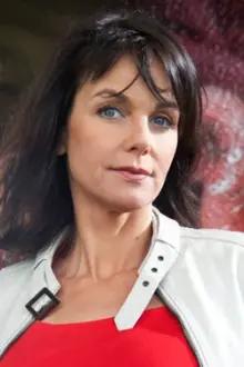 Tine van den Brande como: Annemarie
