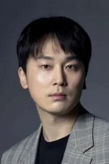 Seo Hyun-woo como: Team Leader Hwang