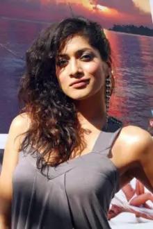 Himarsha Venkatsamy como: Sanya