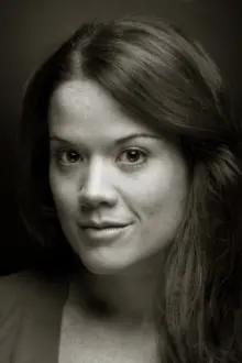 Henriette Faye-Schjøll como: Klara (voice)