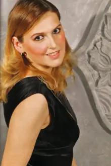 Zoya Kaydanovskaya como: Irina