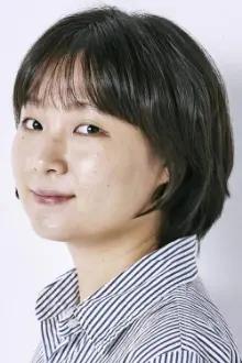 Jeong Ga-young como: Jeong Ga-young