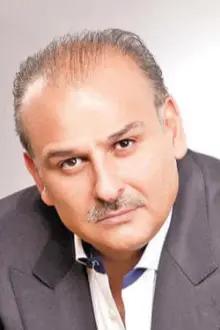 Gamal Soliman como: Dr Saeid