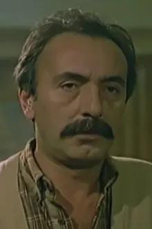 Erdinç Akbaş como: Kenan
