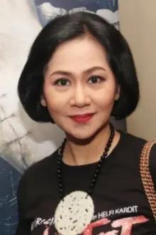 Ayu Dyah Pasha como: Ibu Rindu
